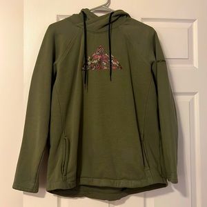 Women’s Columbia sweatshirt